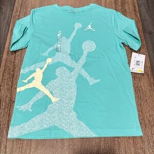 Jordan Nike Teal/Cream Logo T-shirt NWT Youth Large